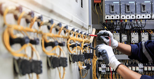 Professional Electrician technician working in Tukwila, WA